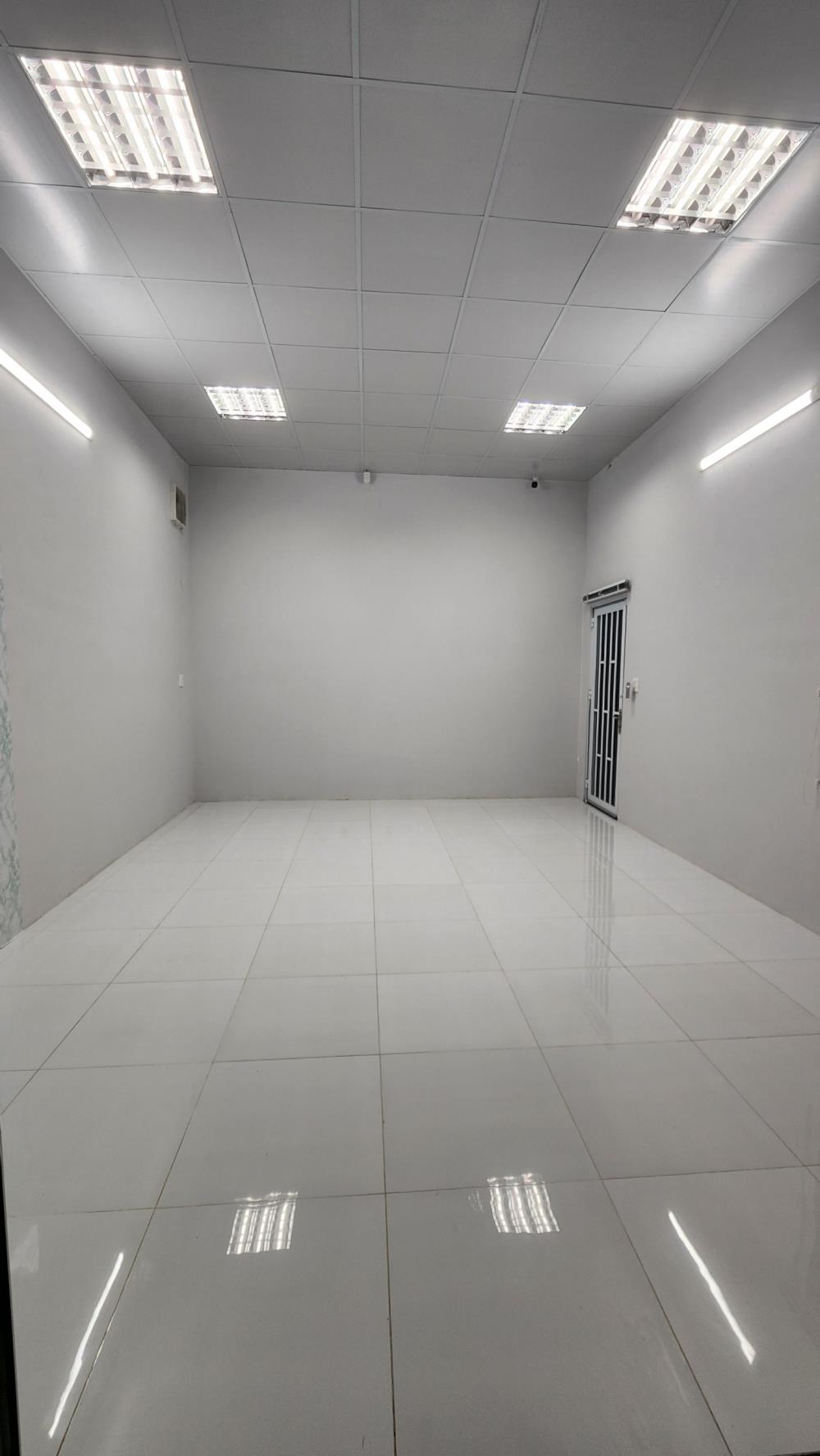 BÁN GẤP CỬA HÀNG MẶT TIỀN NGUYỄN VĂN QUY - CẦN THƠ - 2.8 TỶ - 270M2 - SỔ HỒNG2554675