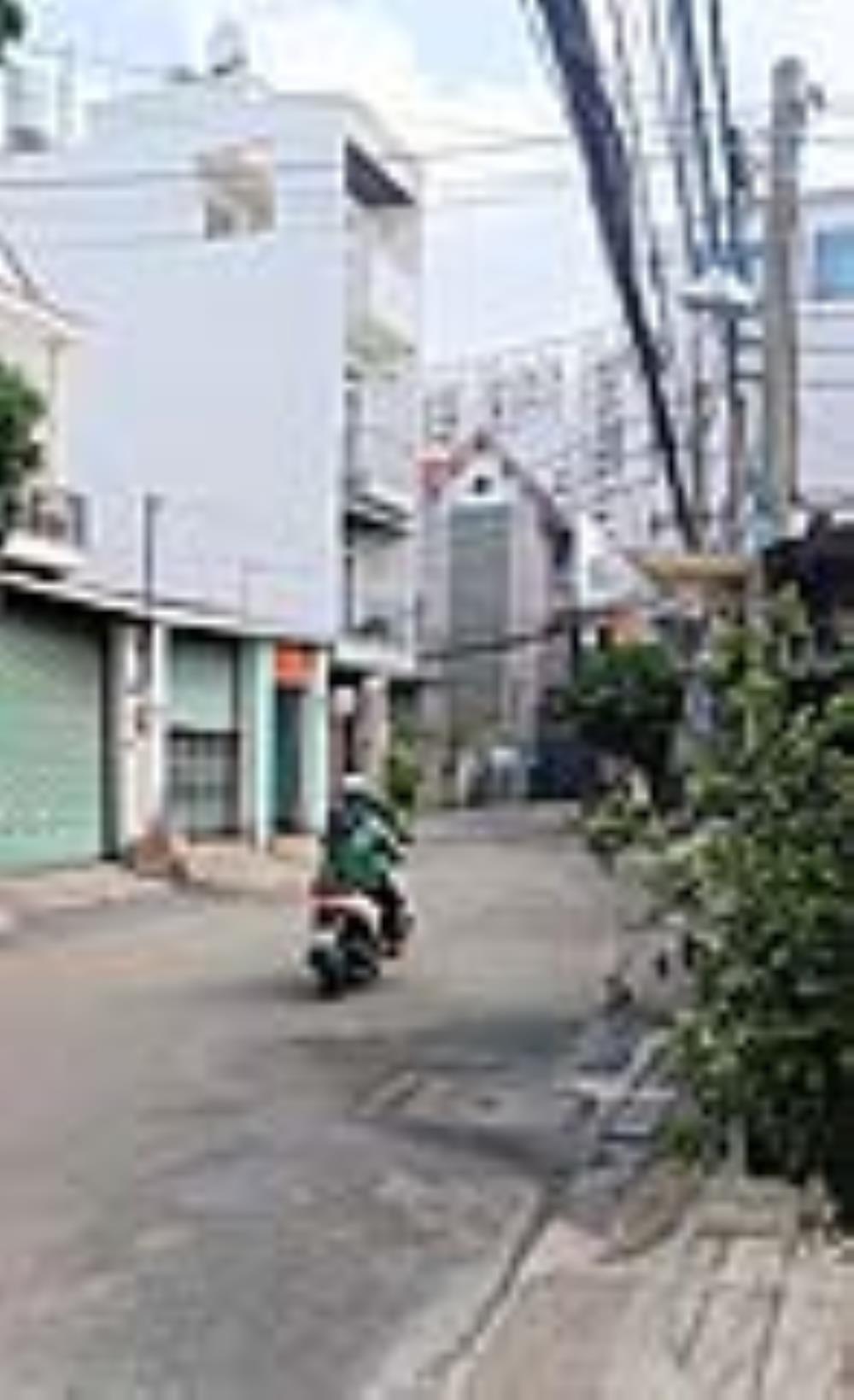 Bán nhà mặt tiền Nguyễn Tuyển, sân đậu xe hơi, 3 tầng, ngay sát Nguyễn Duy Trinh, rất đẹp2567445