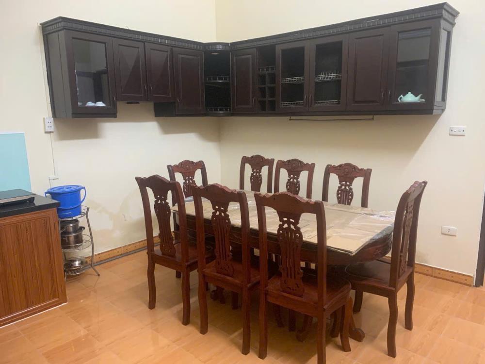 Cho thuê nhà nguyên căn Phố Vĩnh Hưng, 2 tầng x 80m2, 3 ngủ, 12 Triệu vào ngay2589312