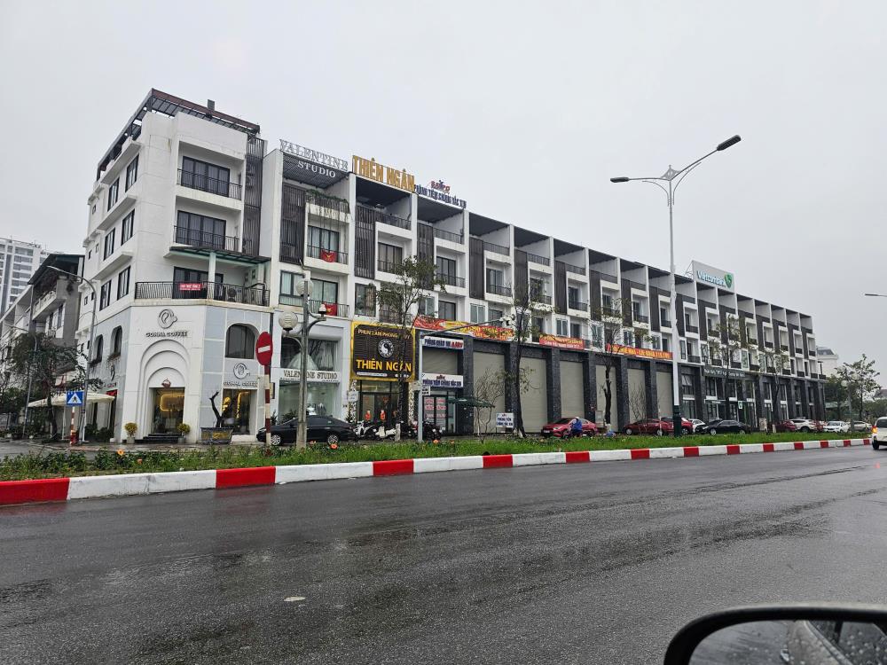 BÁN NHÀ PHỐ 5 TẦNG MẶT PHỐ (553,4m2 mặt sàn) MẶT ĐƯỜNG NGUYỄN TẤT THÀNH - VỊ TRÍ KIM CƯƠNG2463212