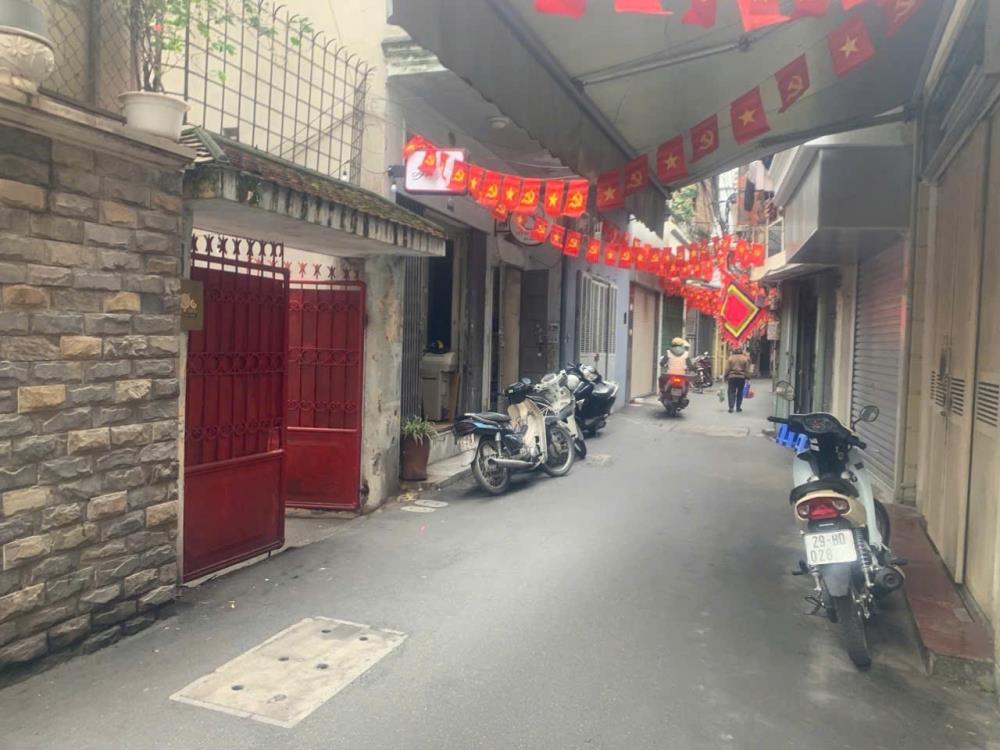Bán nhà mặt ngõ Thịnh Quang Đống Đa 32m 4 tầng mặt ngõ thông kinh doanh - 6.4 tỷ lh 0975.124.5202528156