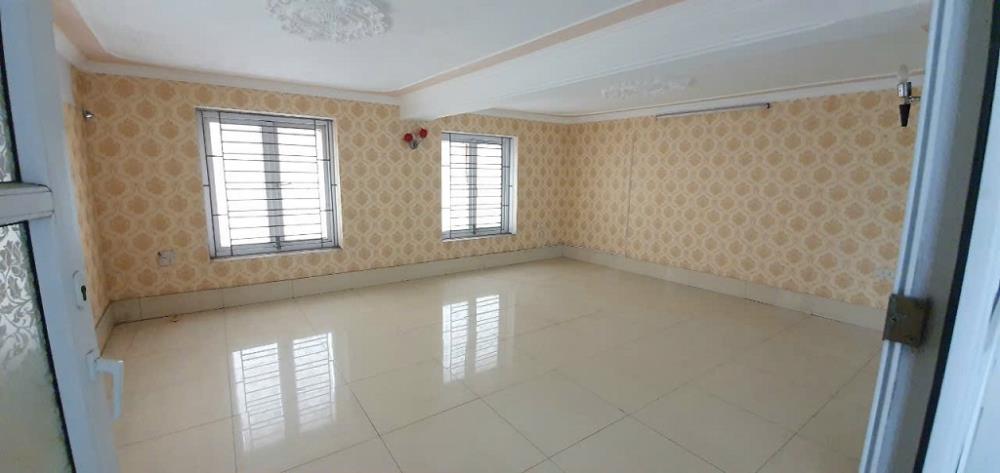 Cho thuê căn nhà mặt đường Trần Phú nở hậu làm cửa hàng kinh doanh hoặc trụ sở văn phòng2394583