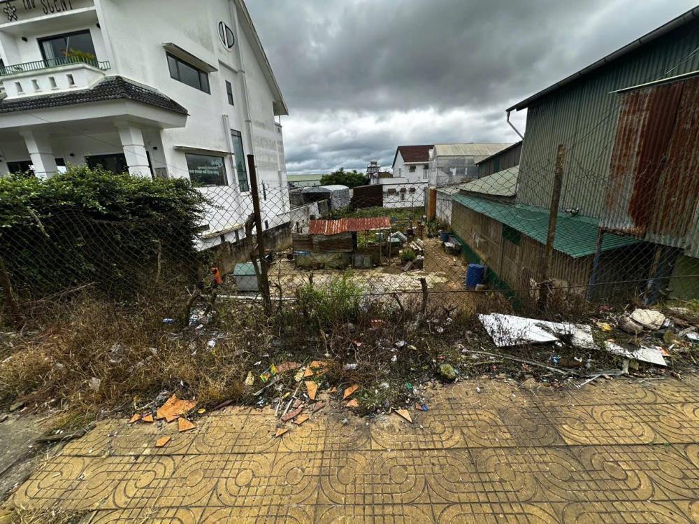 Siêu phẩm ! Bán lô đất thổ cư mặt tiền đường Mai Anh Đào , TP Đà Lạt 411,46m2 Mt 12m, giá tốt - Gặp chính chủ2590568