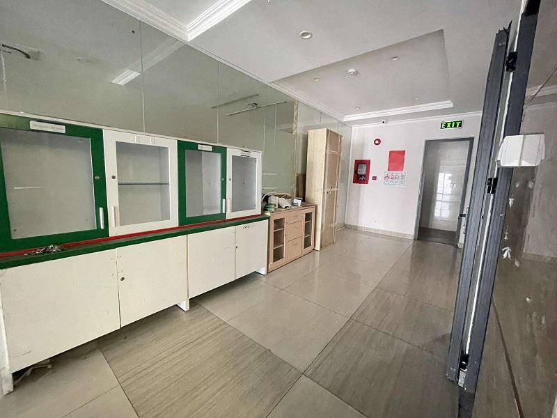 Bán toà nhà hẻm 8m, Sư Vạn Hạnh, P12, Q10, 215m2, 8 tầng, thang máy, PCCC dầy đủ2646321