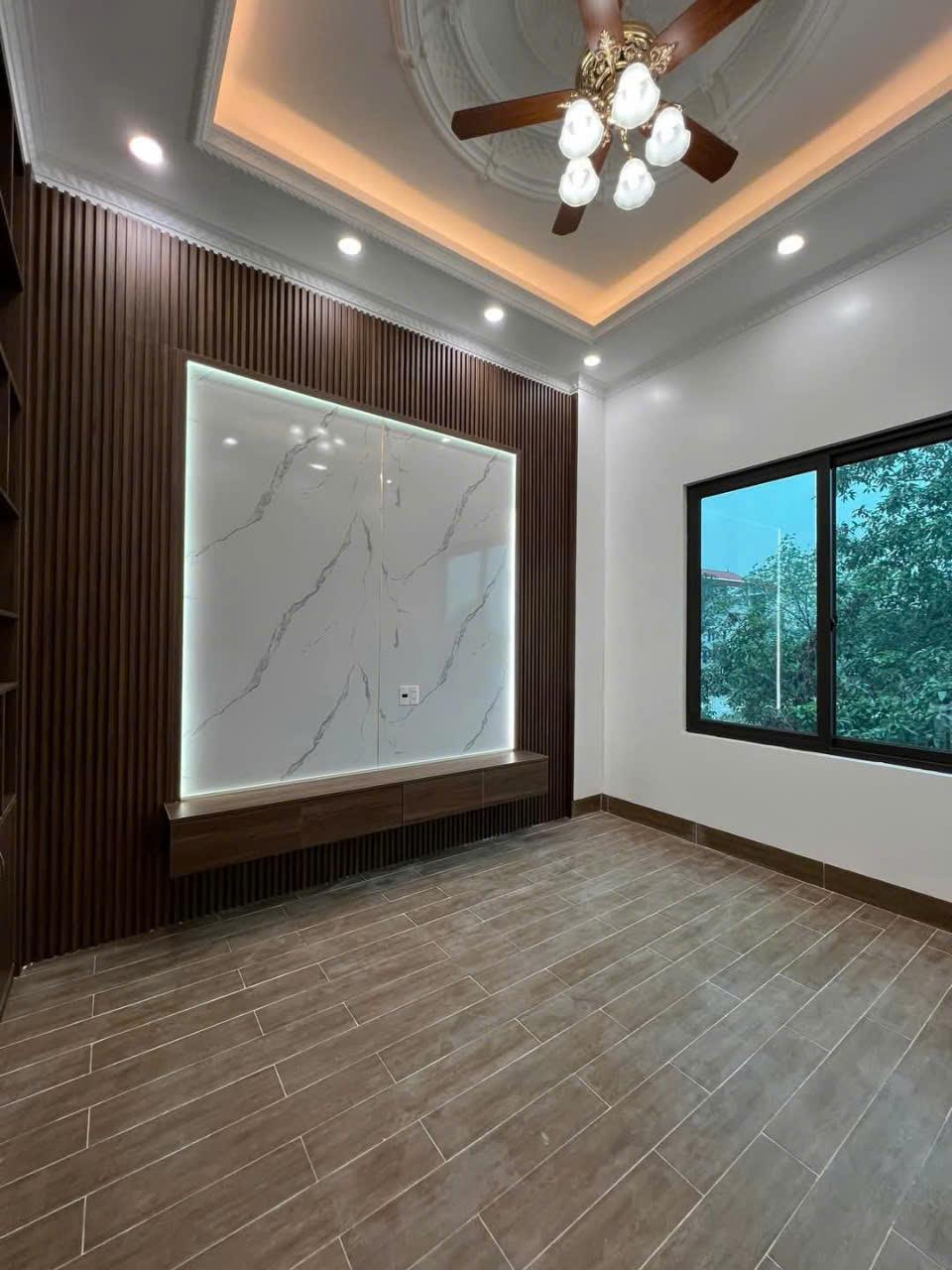 BÁN NHÀ MẶT PHỐ KIM GIANG, THANH TRÌ 30 5 3.15 7.5 TỶ2563583