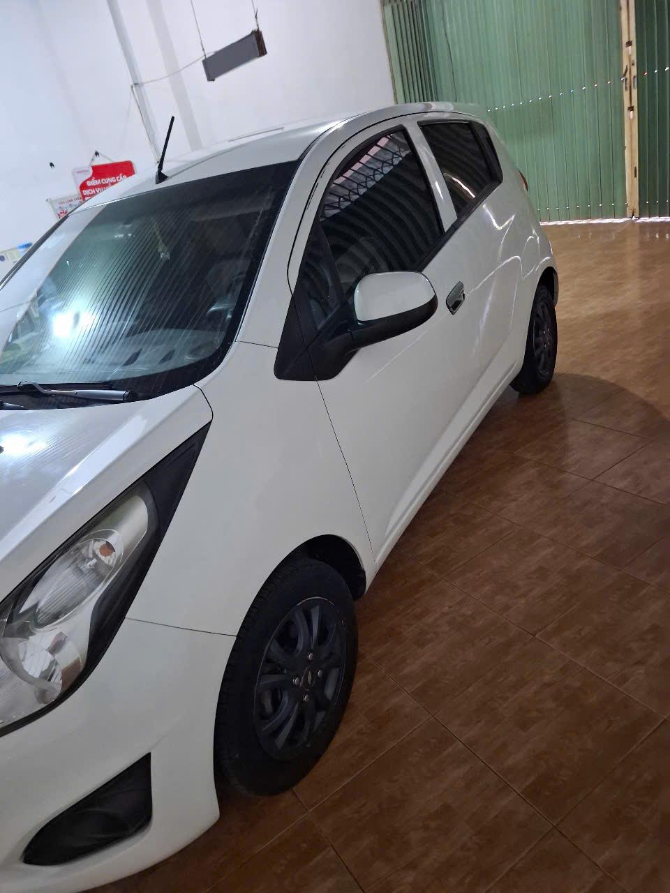chính chủ ban Chevrolet Spark LT 1.2 2016 màu trắng, 2417385