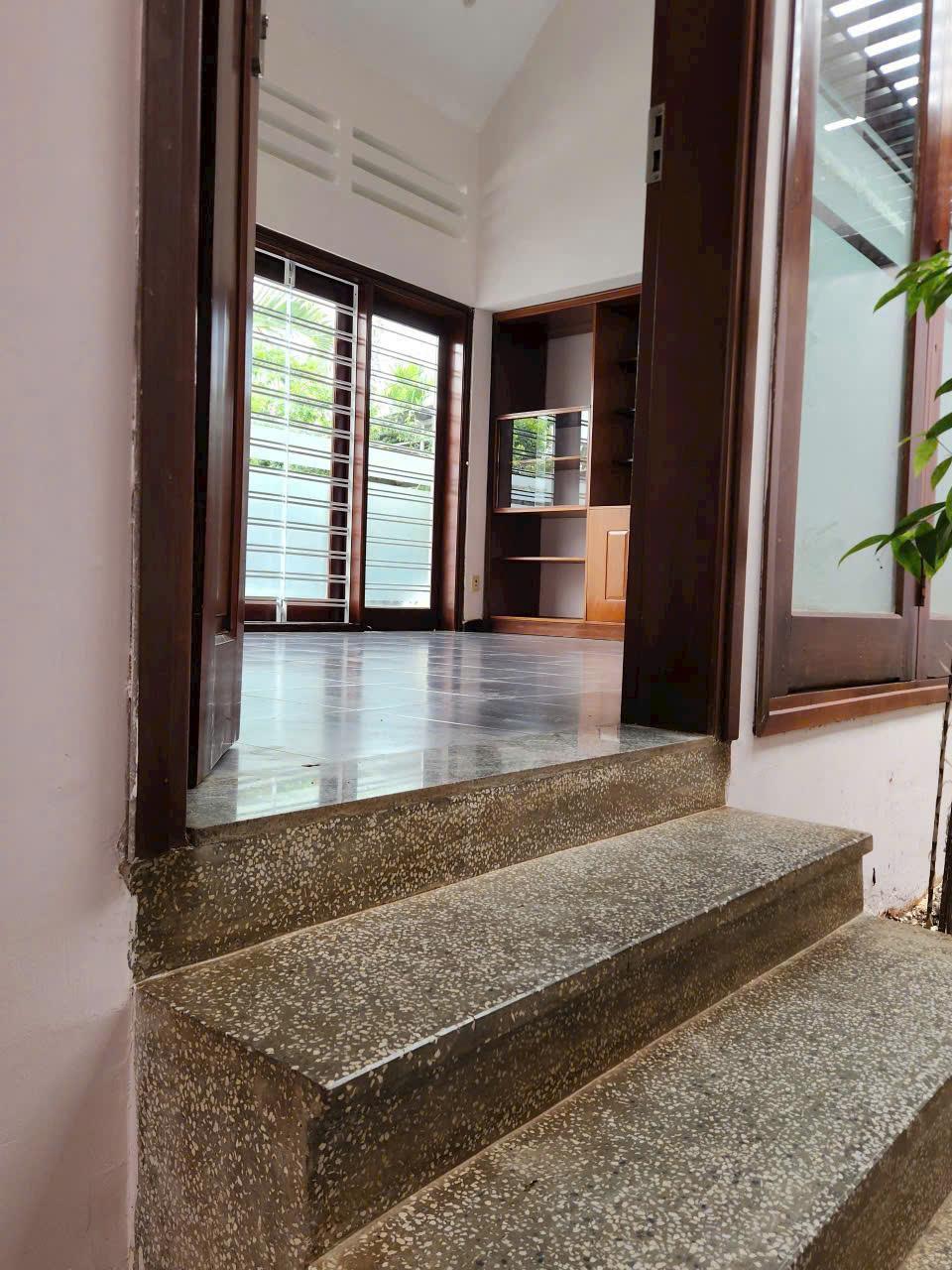 CHÍNH CHỦ CẦN BÁN Nhà 20/4 Nguyễn Duy Trinh, Phường Tân Thành, Buôn Ma Thuột, Đắk Lắk - GIÁ CỰC RẺ2492893