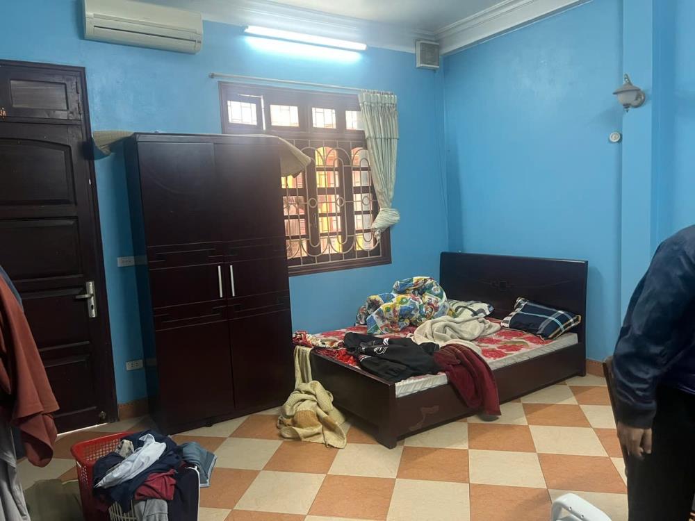 Cho thuê nhà nguyên căn Phố Khương Trung, 3 tầng, 40m2, 3 ngủ, 12 Triệu2493990