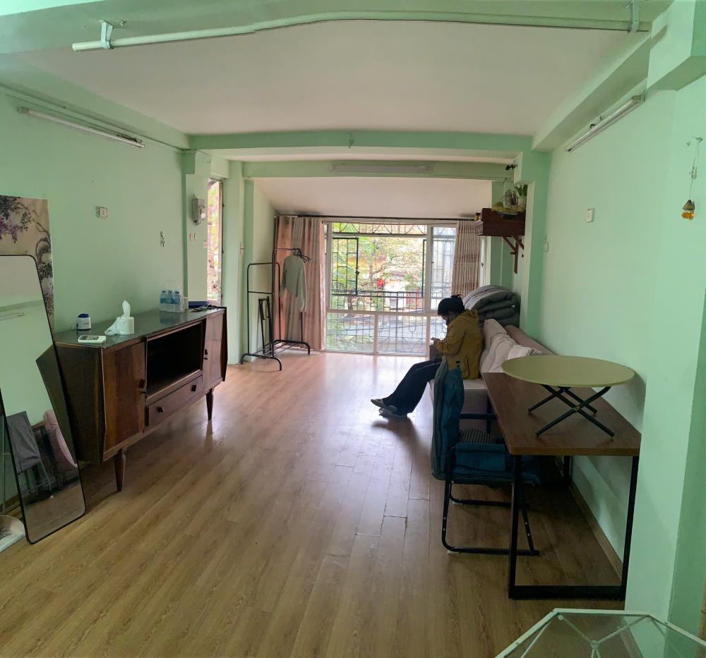 Cho thuê căn hộ tập thể ngõ 3 Tạ Quang Bửu, 6.5 triệu 55m2, Full đồ vào ngay2435580