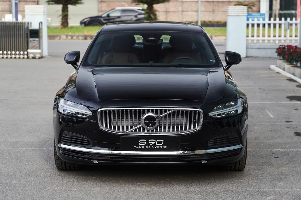 ĐẠI LÝ CHUYÊN PHÂN PHỐI CÁC DÒNG XE VOLVO CHÍNH HÃNG TẠI VIỆT NAM 2592121