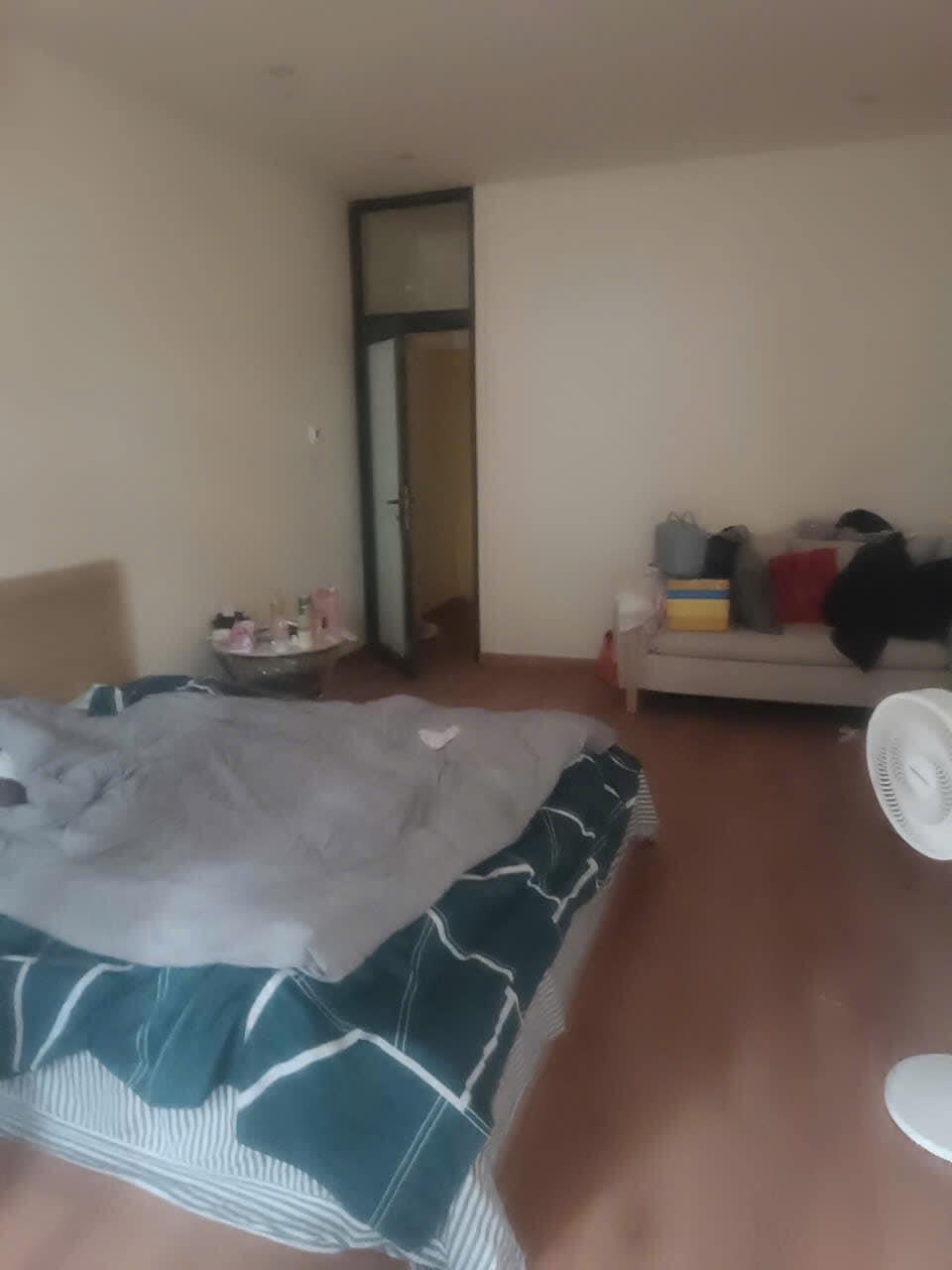 Cho thuê mặt phố Nguyễn Lương Bằng KD Spa, mô hình sạch 3 tầng, 35m2, 30tr2355452