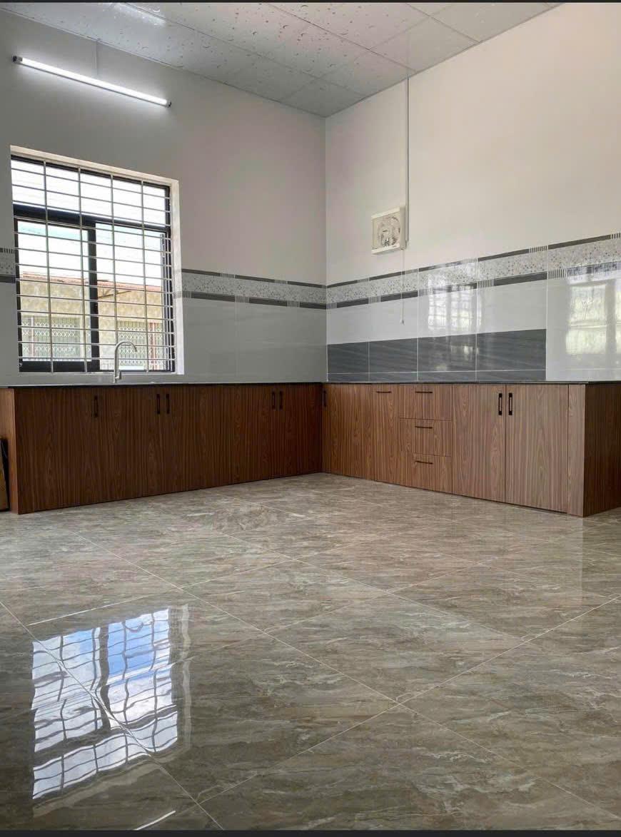 Do Chuyển Nơi Ở Khác Chính Chủ Cần Bán Nhà Ngay Chợ Bà Học Mới, Mỹ Tân, TP. Cao Lãnh.2603753