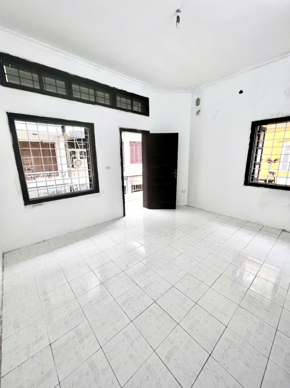 Cho thuê nhà ngõ Kinh Doanh 109 Trường Chinh, 4 tầng x 50m2, 5 PN, 18.5tr2573418