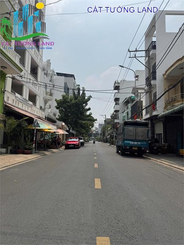 Bán nhà Mặt tiền Lê Niệm, Khu VIP họ Lê. Nhà 4x18m, 4 Tầng, Giá 10.3 tỷ2547740