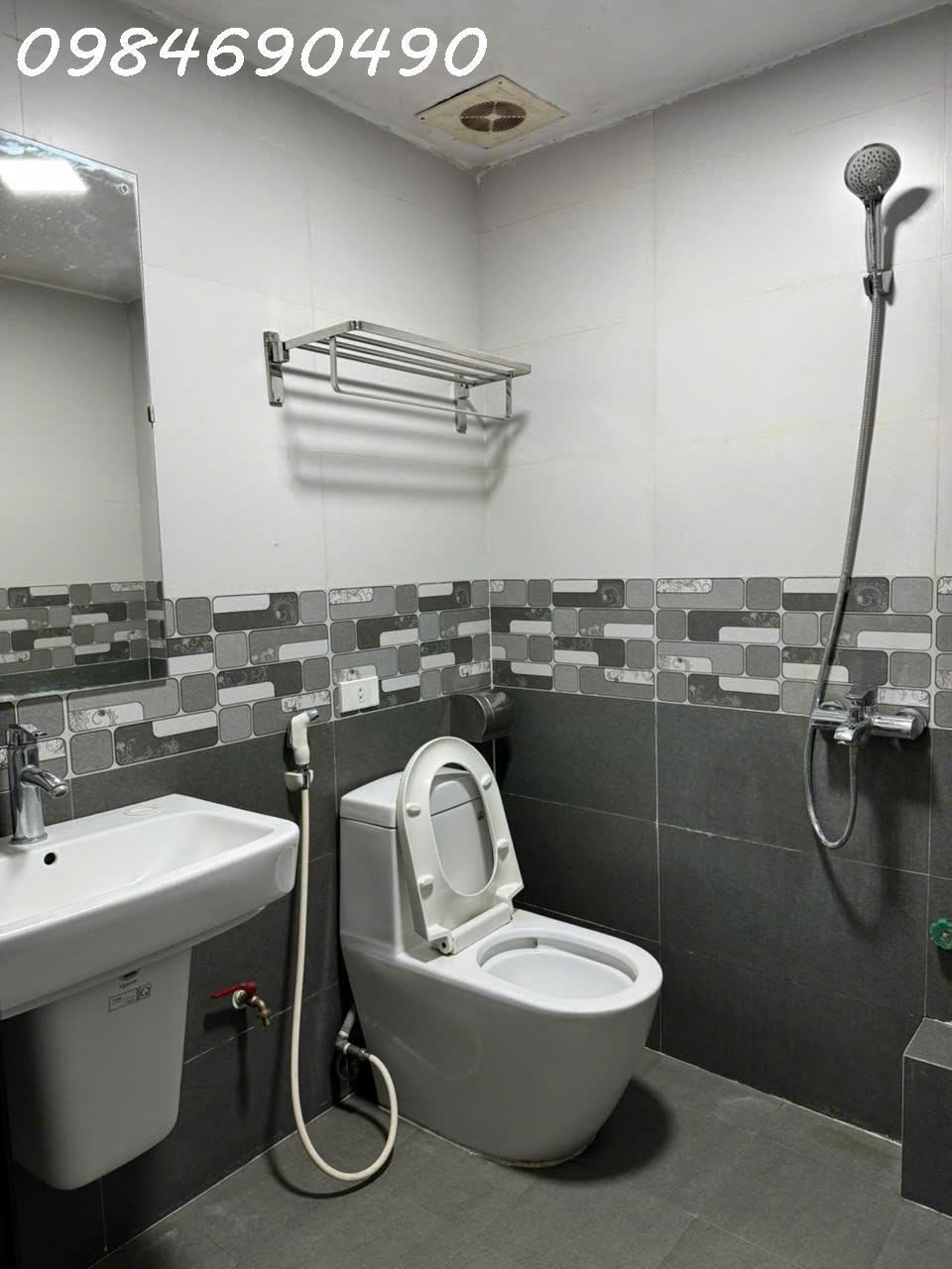 Cho thuê nhà nguyên căn Lai Xá - Hoài Đức DT 75m2, 3 tầng, full nội thất, giá 10tr/tháng2640691