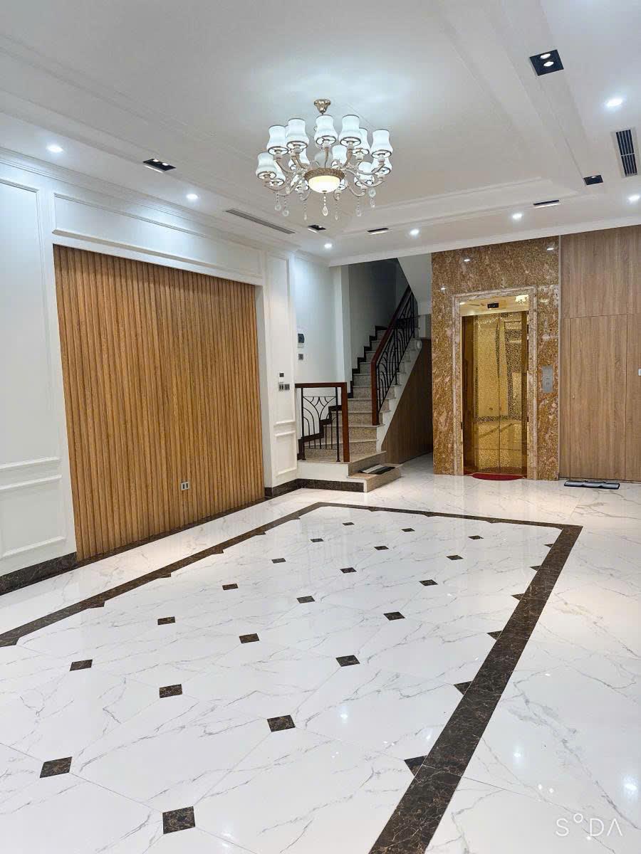 PHÂN LÔ HOÀNG QUỐC VIỆT🔥55M2 x 6T🔥MT 4.5M🔥25.8 TỶ🔥THANG MÁY🔥VỈA HÈ🔥 Ô TÔ TRÁNH🔥KD ĐỈNH2675337
