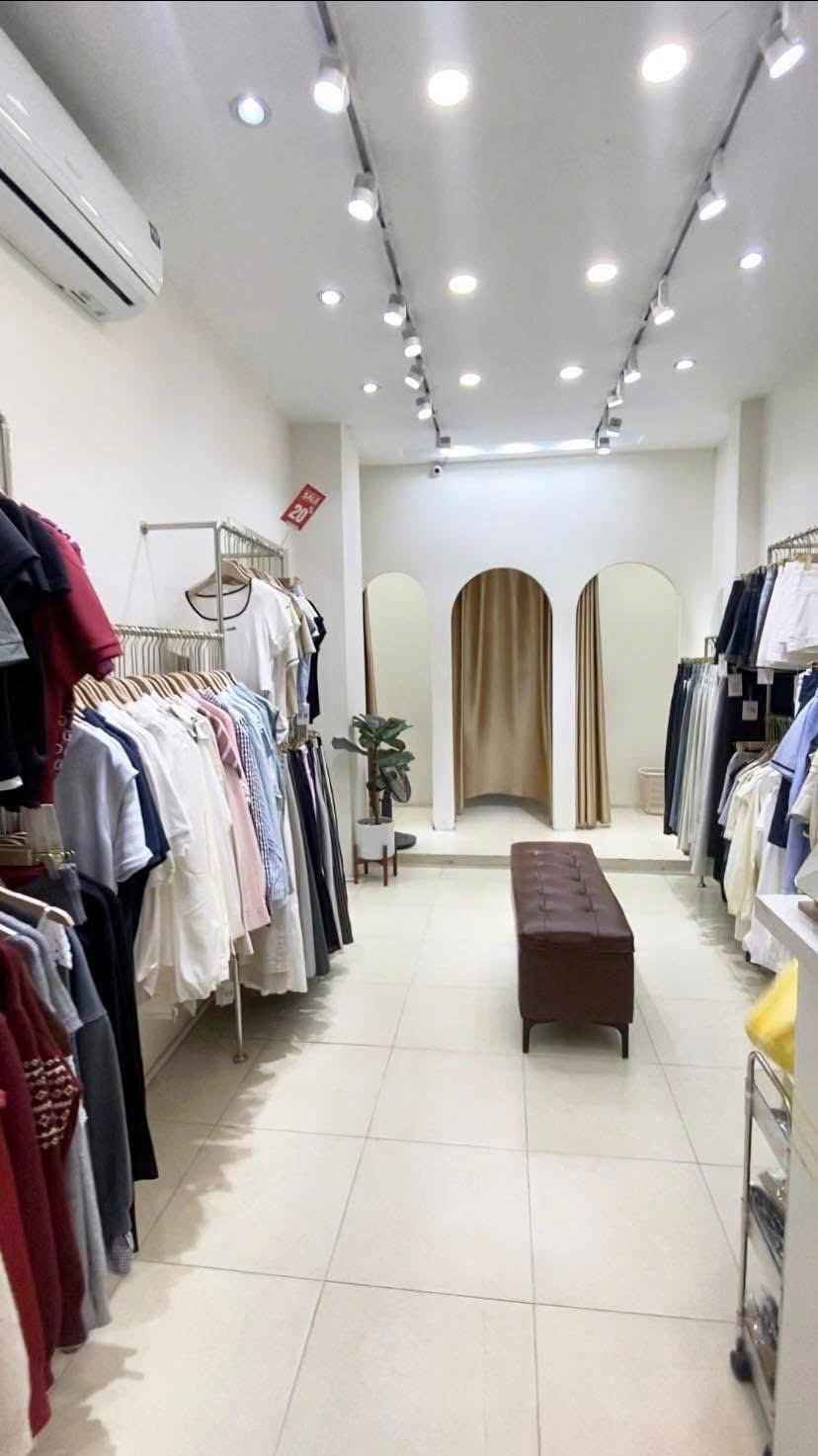 Sang nhượng cửa hàng trong phố thời trang nữ 131 Đặng Văn Ngữ - Đống Đa2488499