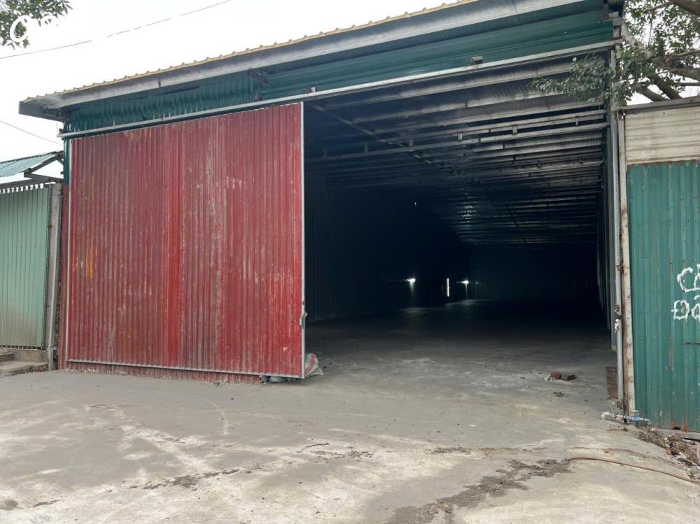 Chính chủ cho thuê kho mặt đường to, gần trường tiểu học Yên Xá, cổng sau viện K Tân Triều2610814