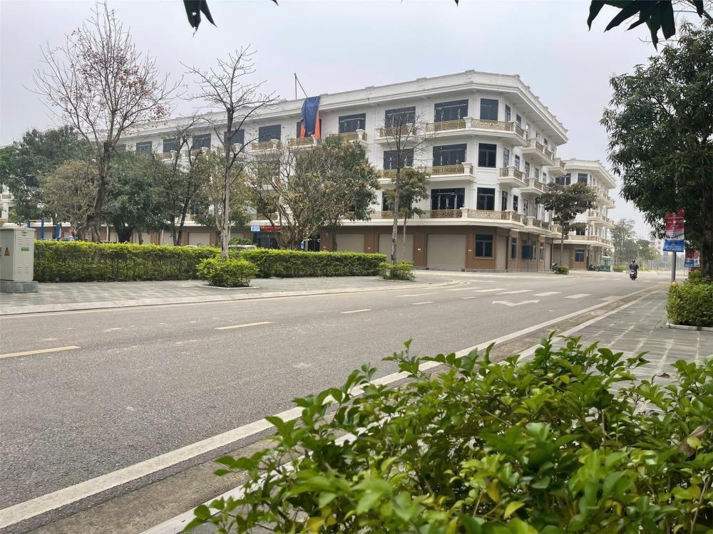 SỞ HỮU LIỀN KỀ, GIÁ THẤP NHẤT THANH HÓA. SẴN SỔ, GIAO NHÀ NGAY. KĐT XUÂN HƯNG - CĐT: 0966 3432614663