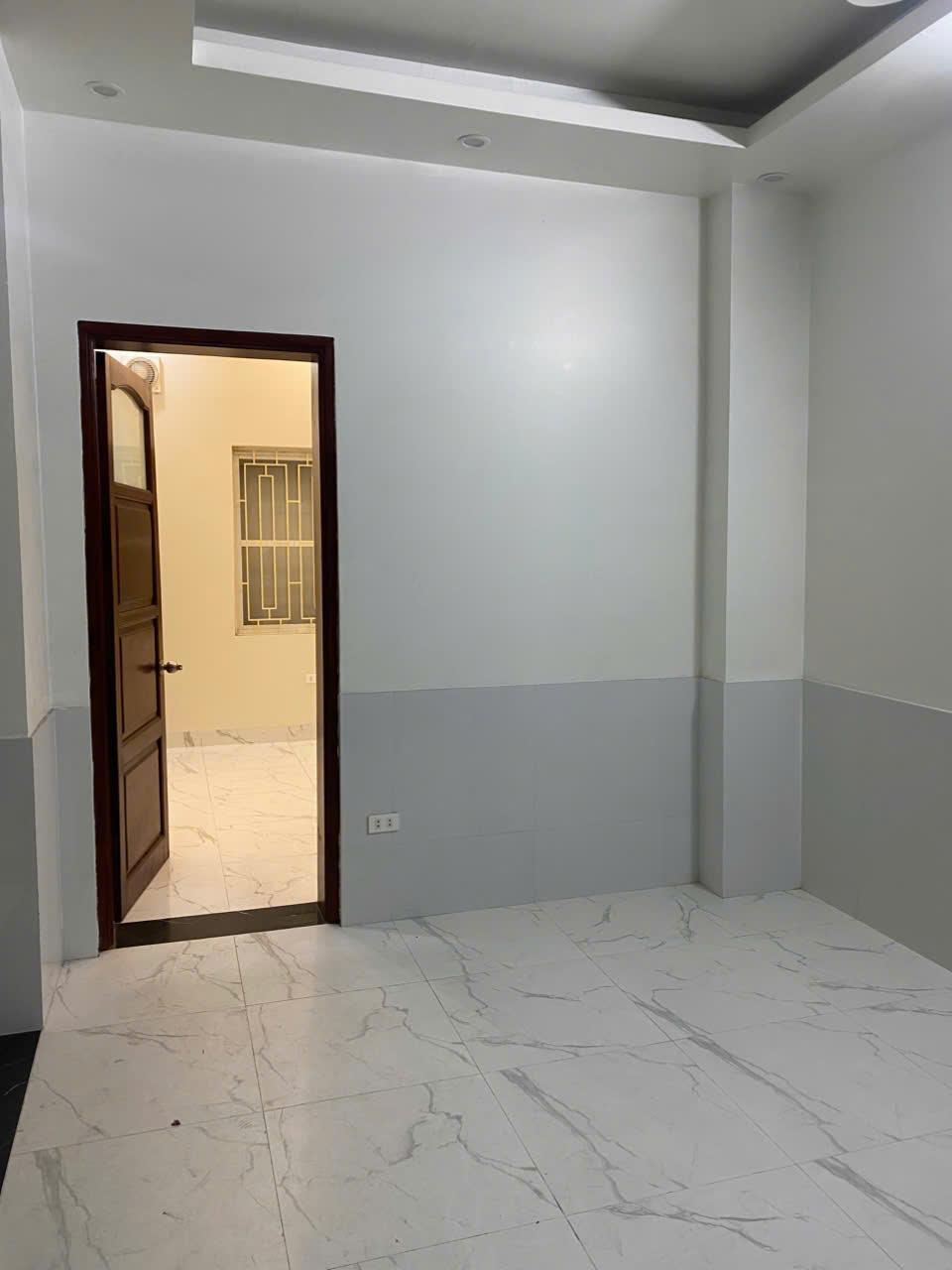 Cần bán nhà Đại La Siêu dòng tiền 55m2, 5.5 tầng, 9 PN khép kín, giá chào 13.5 tỷ2449788