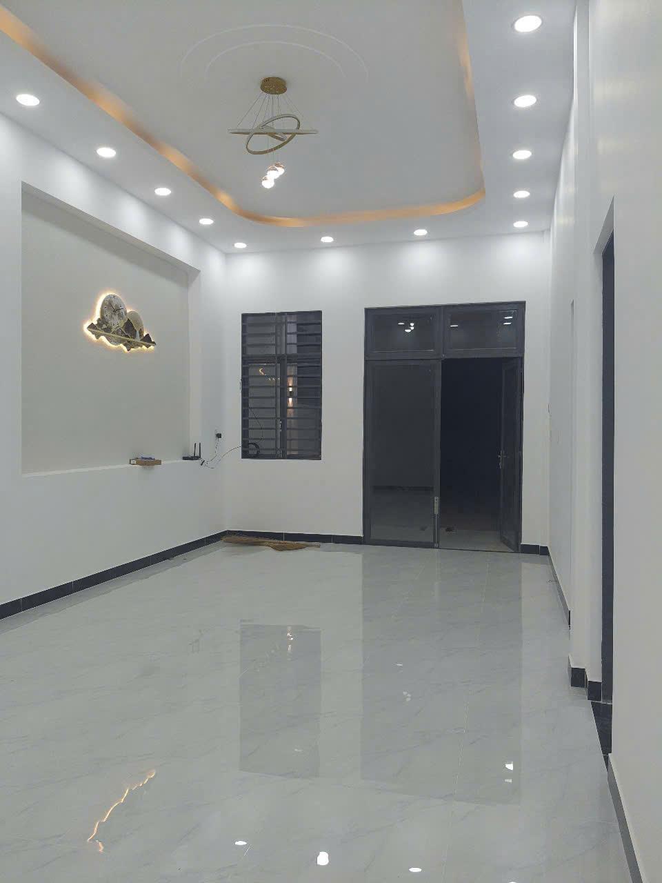 Bán Nhà mới xây sân vườn Tam Phước, Châu Thành - Bến Tre. Đường xe 16 chỗ tới nhà. Gần chợ Tam Phước.2561970