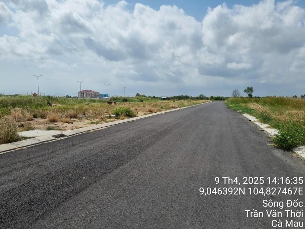 ĐẤT ĐẸP - ĐẦU TƯ SINH LỜI - Cần Bán Nhanh Lô Đất Tại TT Sông Đốc, Trần Văn Thời, Cà Mau2637157