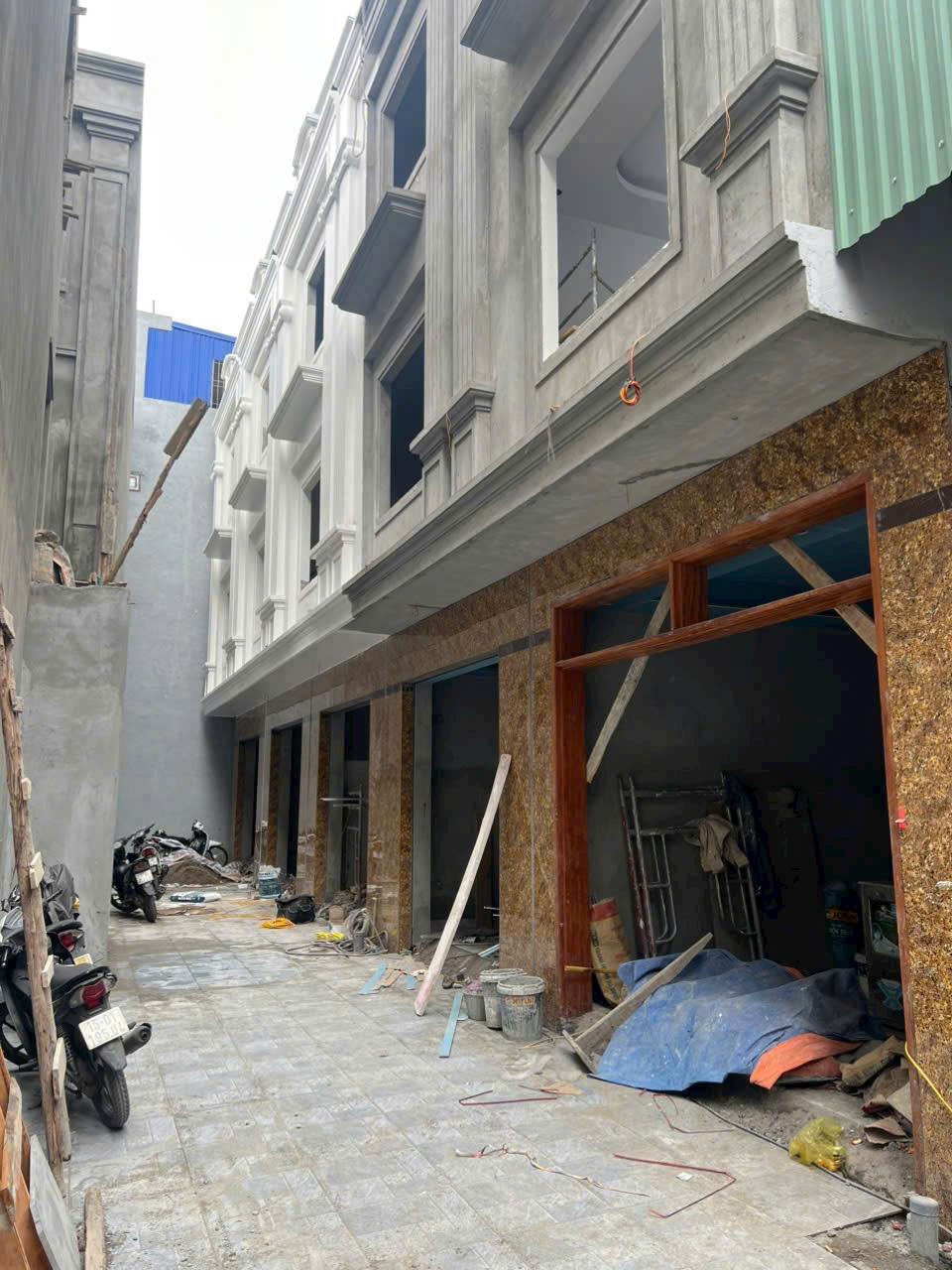Nhà đẹp tại Chợ Hoa Đằng Hải ,3 tầng mới, vệ sinh khe thoáng sau nhà2623676