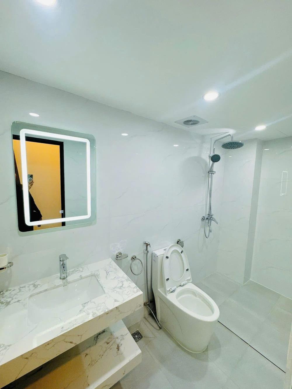 Bán nhà phố Thanh Nhàn, Ngõ Thông Kinh Doanh, Trung Tâm Quận, 35mx5T, Giá: 7 Tỷ, Lh: 0396935190.2389647