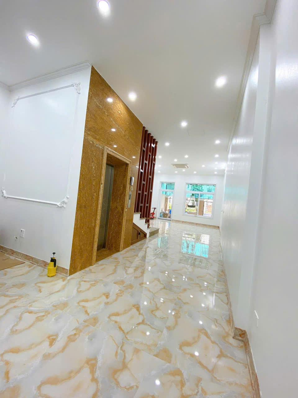 Cho thuê mặt bằng tầng 1+ 2 hoặc nguyên căn (6 tầng) nhà KĐT Louis City Đại Mỗ, Nam Từ Liêm, Hà Nội2454186
