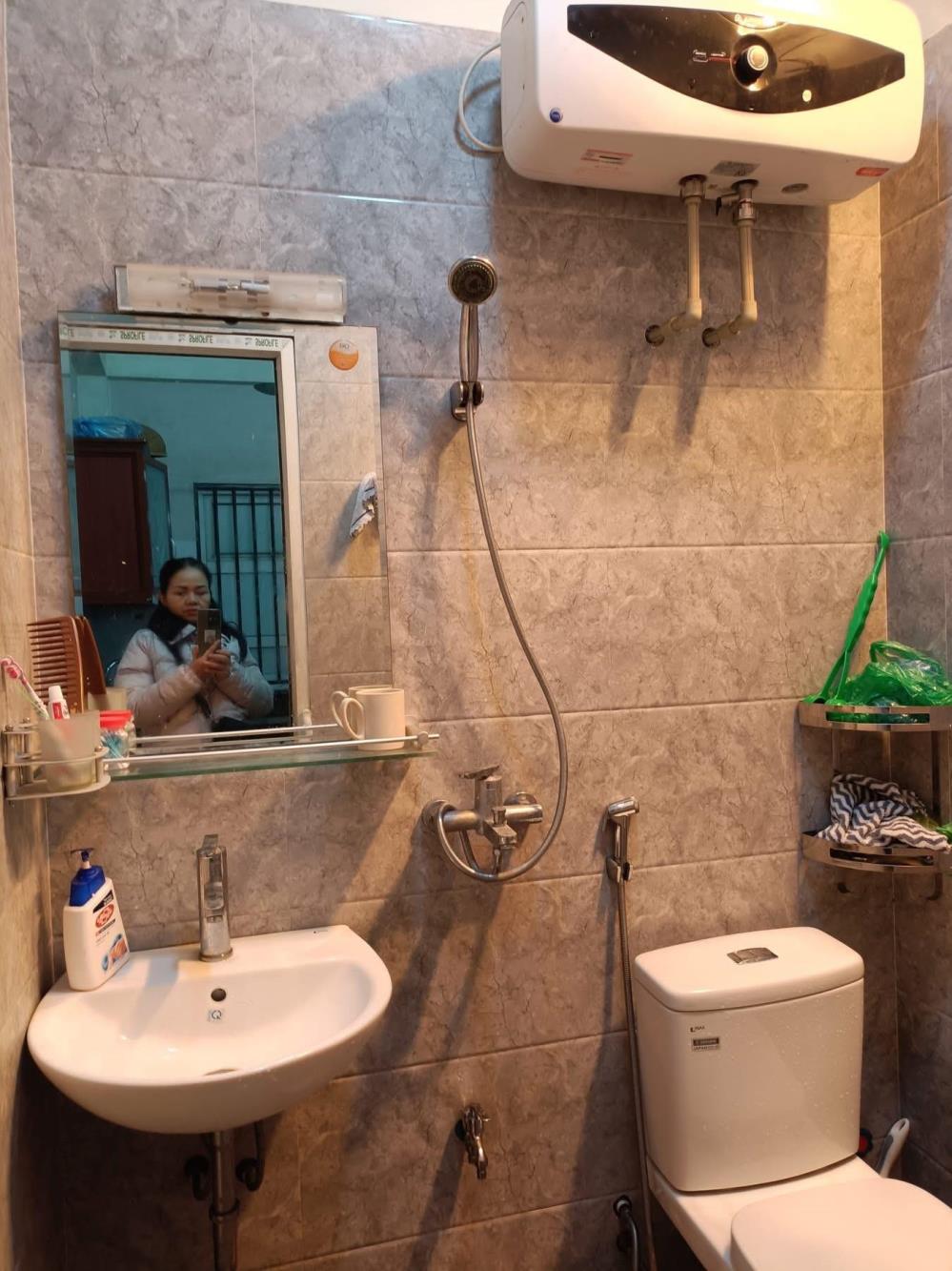 Siêu hiếm, cho thuê nhà ba gác Nam Dư chỉ 7 Triệu ở hộ gia đình, 2 tầng x 52m22568487