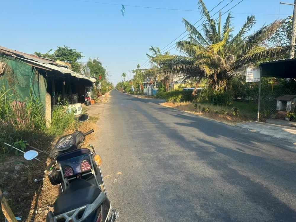 ĐẤT ĐẸP - MẶT TIỀN - CHÍNH CHỦ Cần Bán Nhanh Đất Tại Xã Mỹ Thạnh Trung, Tam Bình, Vĩnh Long2562975