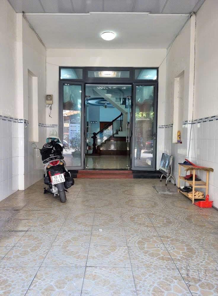 Nhà 4 tấm (4x18) Mặt Tiền Huỳnh Thị Hai, Tân Chánh Hiệp, Quận 12 Giá chỉ 7.8T2606708