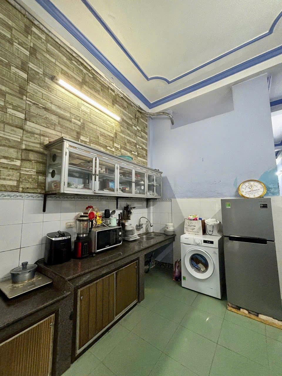 CHÍNH CHỦ CẦN BÁN NHANH CĂN NHÀ 2 TẦNG TẠI đường Lê Văn Sĩ, P Trần Phú, TP Quảng Ngãi, Quảng Ngãi2493656