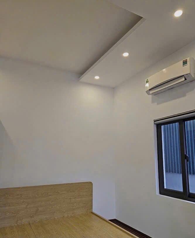 Cho thuê nhà Phố Tân Khai, Lĩnh Nam 3 tầng, 42m2, 3 ngủ, 3 vệ sinh, 12 Triệu/th2498369