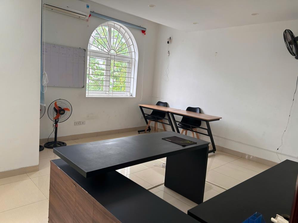 Cho thuê văn phòng tầng 3 (2 phòng), ưu tiên thuê nguyên tầng.2394901