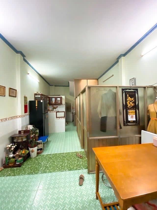 Bán gấp nhà quận Tân bình: 6.5 tỷ -Ni Sư Hùynh Liên- Nhà một trệt một lầu, 2 Phòng ngủ, 2 Wc - LH: 077 888 5818 - 077 478 5818 CHUYÊN BĐS SÀI GÒN2637008