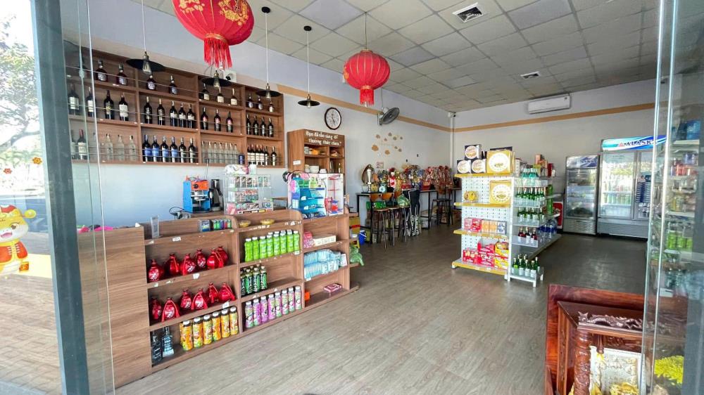 Mình cần sang nhượng lại mặt bằng đang kinh doanh , đang có lượng khách ổn định2472805