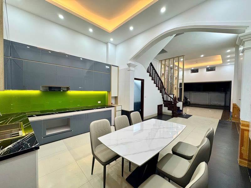 SIÊU PHẨM 6 TẦNG - VĂN MINH, HOÀI ĐỨC - Ô TÔ 7 CHỖ VÀO NHÀ -MỚI KENG2684994