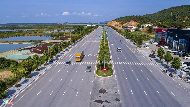 Cần bán lô đất giá quá rẻ QL 18. Nằm trên Tuyến đường rộng và hiện đại nhất tỉnh Quảng Ninh gồm 10 làn xe. Đối diện là dự án Vin Hạ Long Xanh đã khởi công.1444482