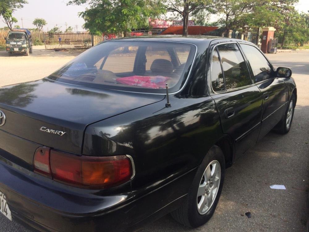 Xe Toyota Camry LE 3.0 MT 19951050571