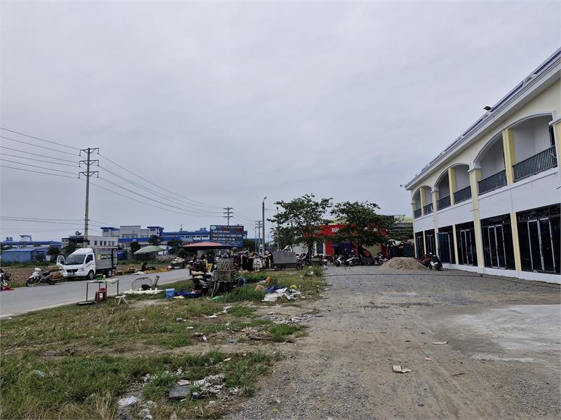 Cần chuyển nhượng ki-ốt chợ Nghĩa Minh tại Thị Trấn Nghĩa Minh, Huyện Nghĩa Hưng, Tỉnh Nam Định1361043