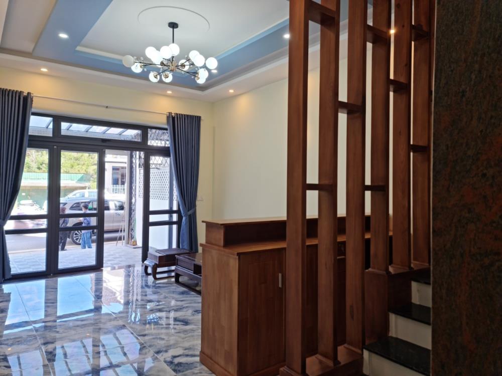 Cho thuê nhà mặt tiền mới xây 4 tầng có thang máy tại Đường Phước Thành, Phường 7, Đà Lạt, Lâm Đồng1213463
