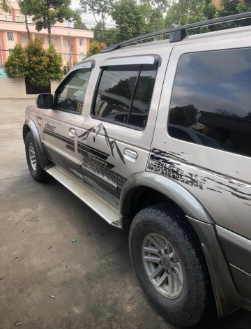 Ford Everest 2006 Gasoline XL 4x2 - 300000 km1968880