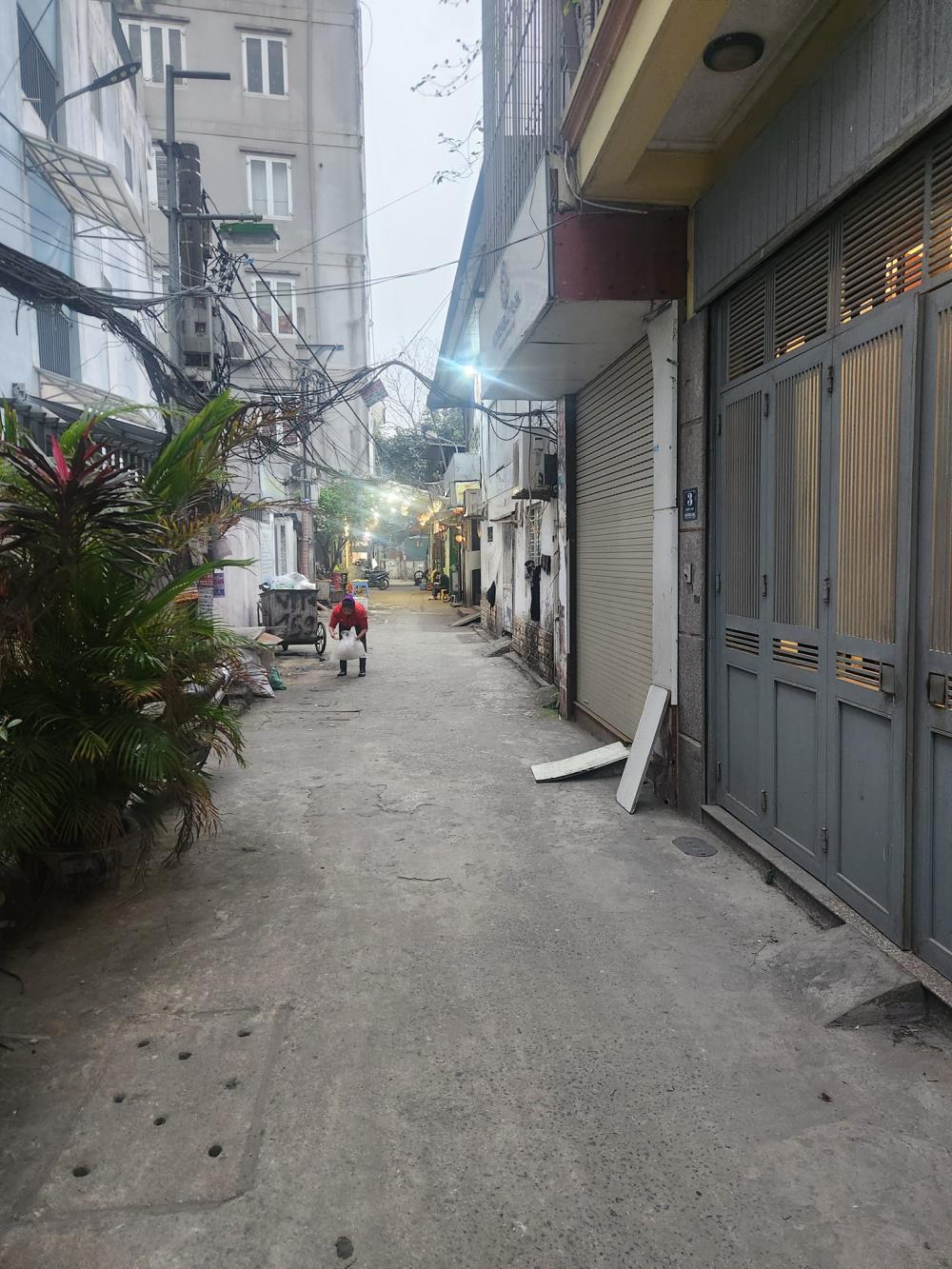 Bán nhà phố Chùa Láng, Đống Đa gần phố, ô tô đỗ cửa, tiện KD, 4 tầng 50m2 giá 11.3 tỷ1284895