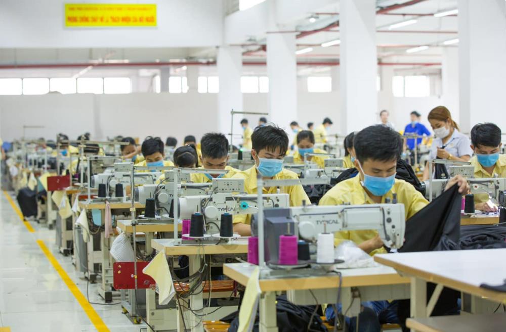 Bán tổ hơp công ty và toàn bộ xưởng may đang hoạt động 300 công nhân KCN Quang Trung, Quận 12916510