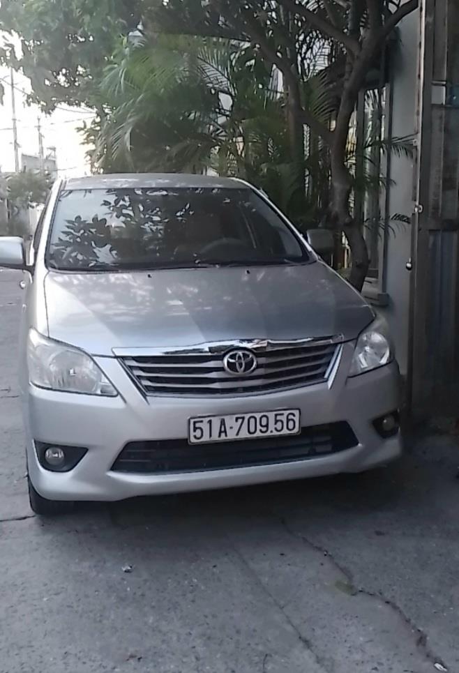 BÁN XE TOYOTA INNOVA - 2013 - Giá 300 TRIỆU .1725562