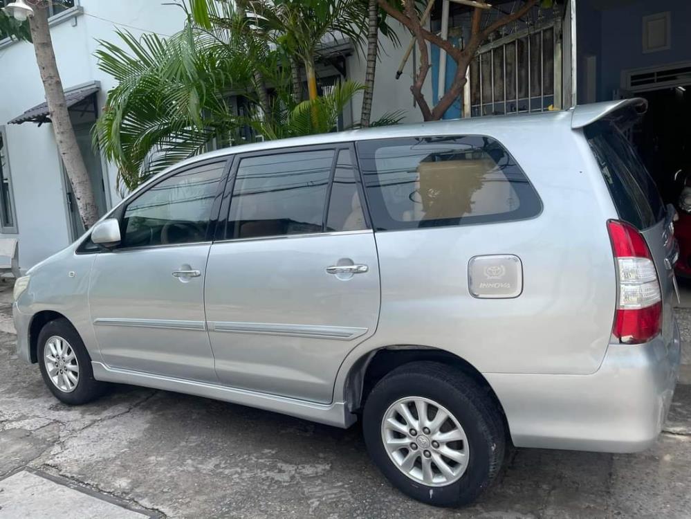 BÁN XE TOYOTA INNOVA - 2013 - Giá 300 TRIỆU .1725560