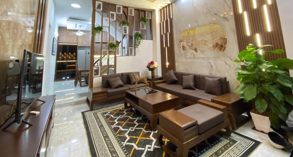 Chú ý kẻo lỡ , Bán nhà Trương Định , 52m2 , chỉ 3,7 tỷ , khu Vip dân trí cao , an ninh tốt250208