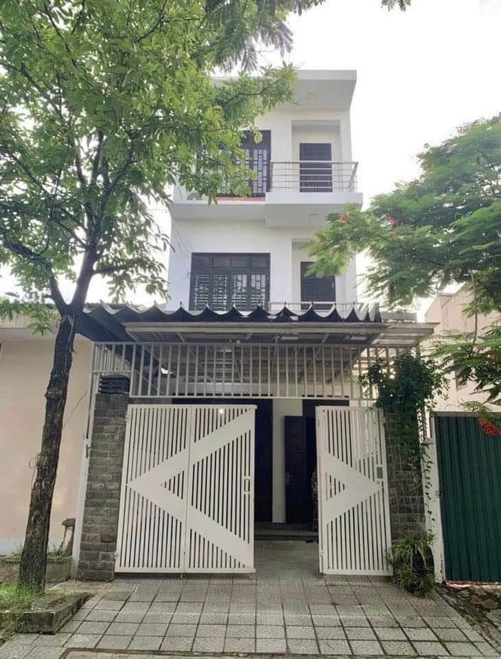 Cho thuê nhà 3 tầng mặt tiền Phan Văn Trường, Vỹ Dạ, TP Huế chỉ 11tr.tháng1561801