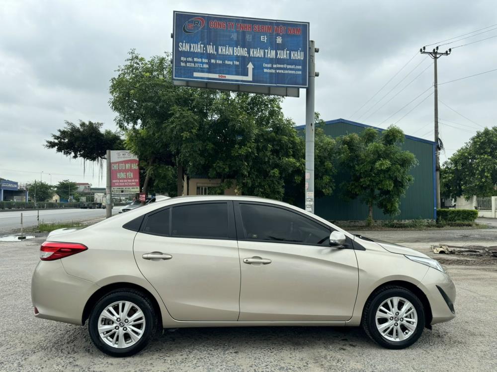 cần bán xe Vios 2020 bản E số sàn . 1743855